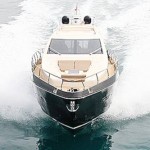 Queens 72 Black Hull yacht scafo nero