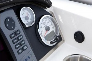 Barca motore Quicksilver 645 cabin salone Venezia