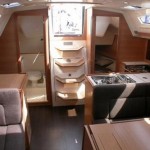 Elan 340 dinette