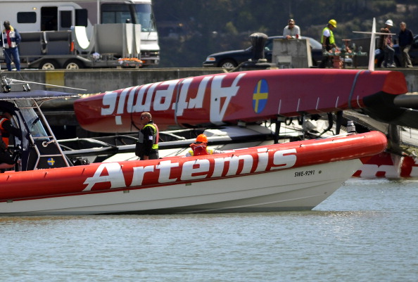 YACHTING-AMCUP-SWE-CAPSIZE