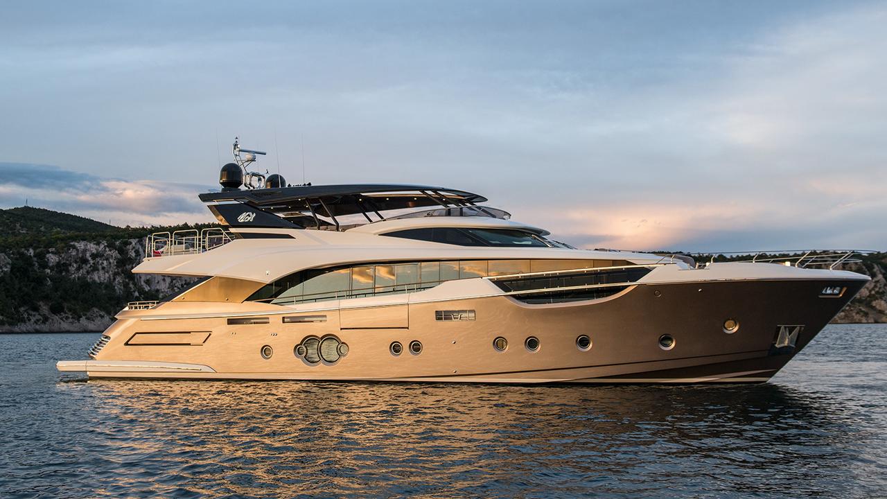 Monte Carlo Yachts 96